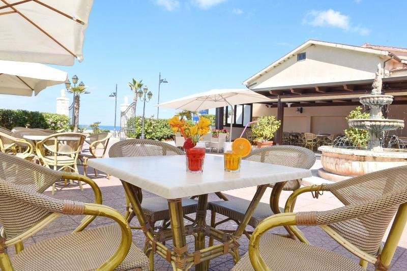 Hotel Costa D'Oro Santa Maria di Castellabate Exterior foto