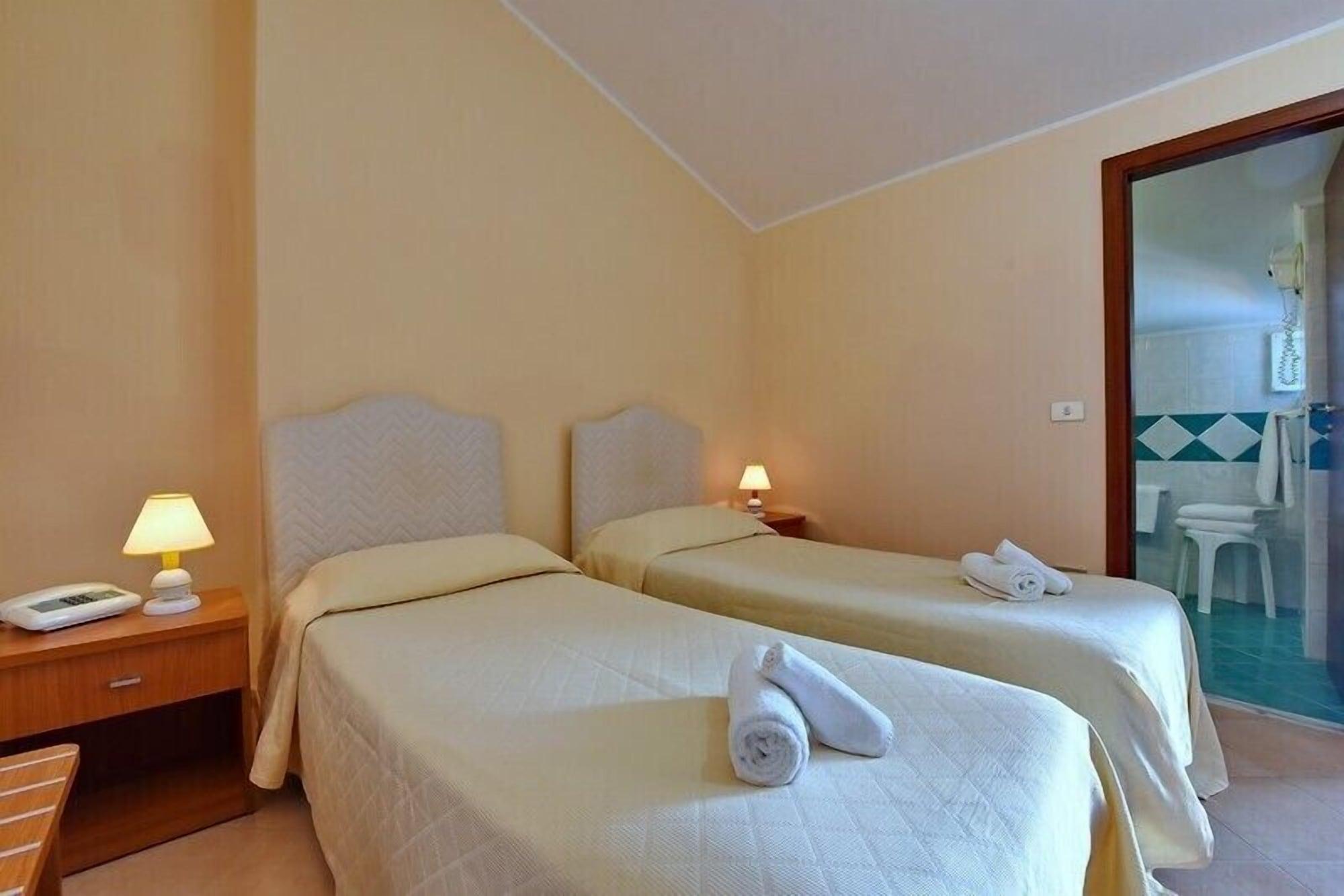 Hotel Costa D'Oro Santa Maria di Castellabate Exterior foto
