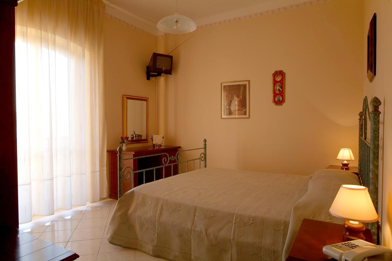 Hotel Costa D'Oro Santa Maria di Castellabate Cameră foto